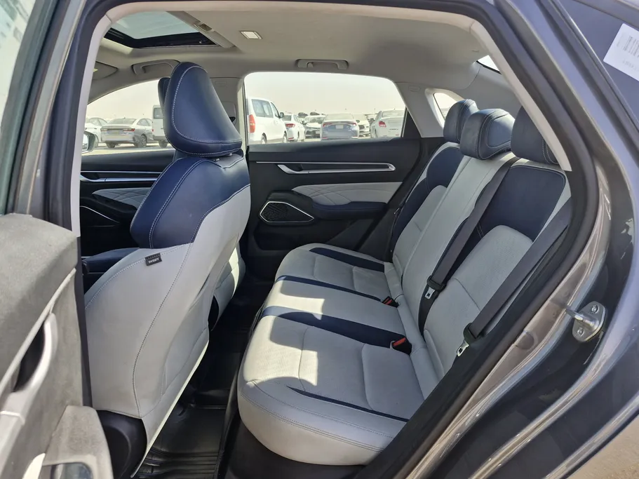 جيلي امجراند GF 2023 