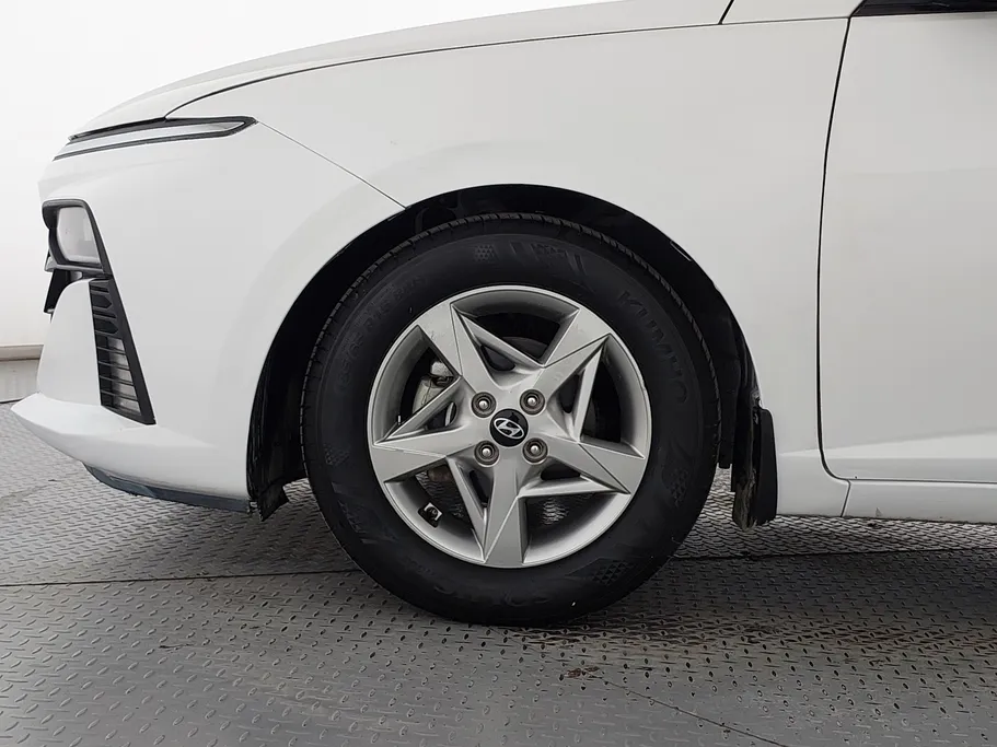 2024 Hyundai Accent Fleet 