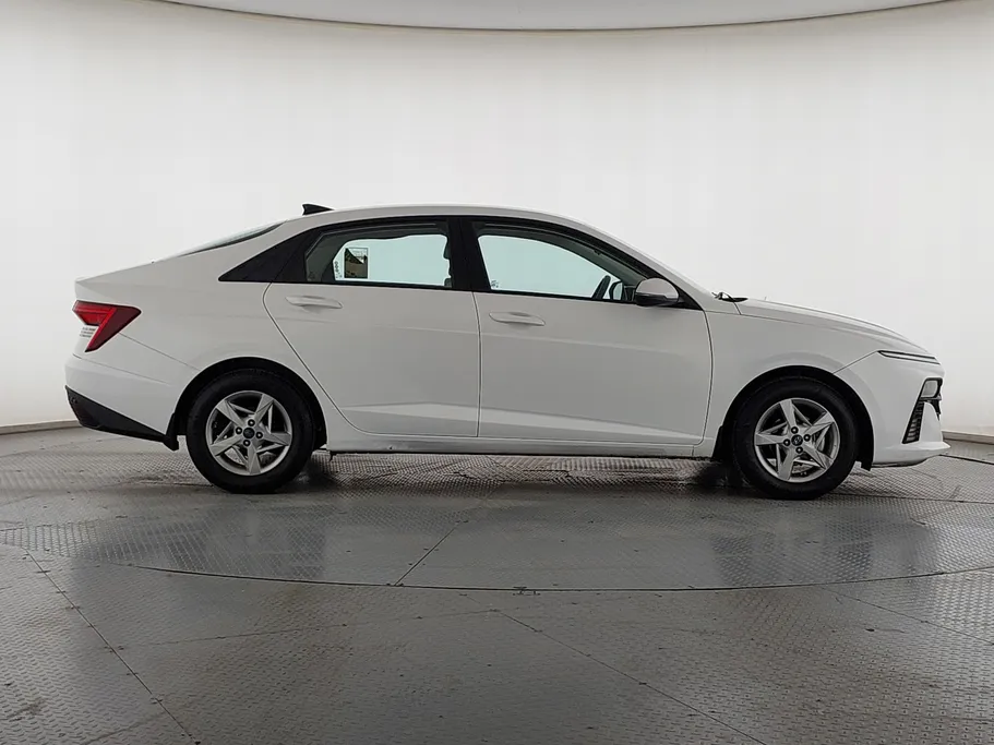 2024 Hyundai Accent Fleet 