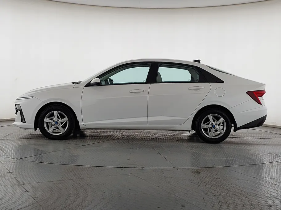 2024 Hyundai Accent Fleet 