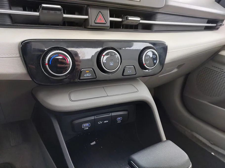 2024 Hyundai Accent Fleet 