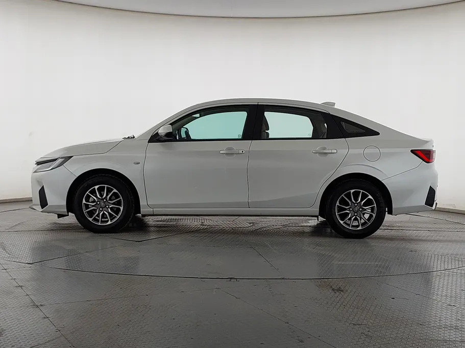 تويوتا يارس Y 2023 