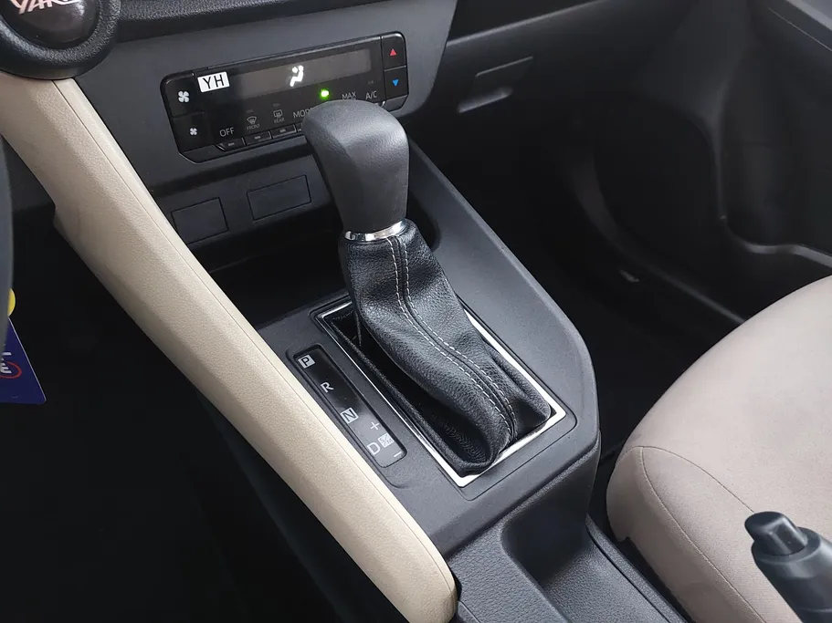 تويوتا يارس Y 2023 