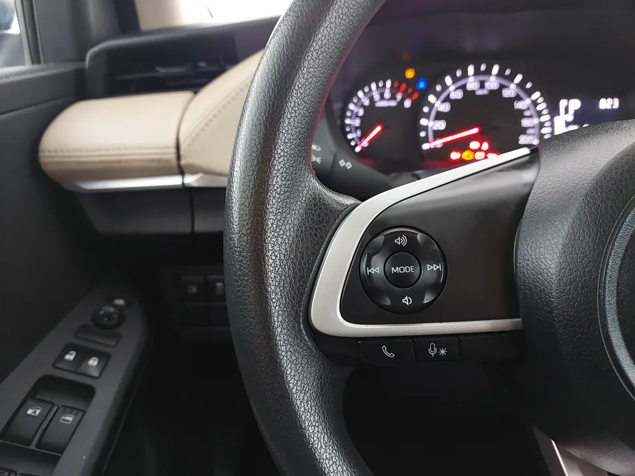 تويوتا يارس Y 2023 