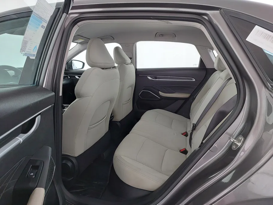 جيلي امجراند GS 2023 