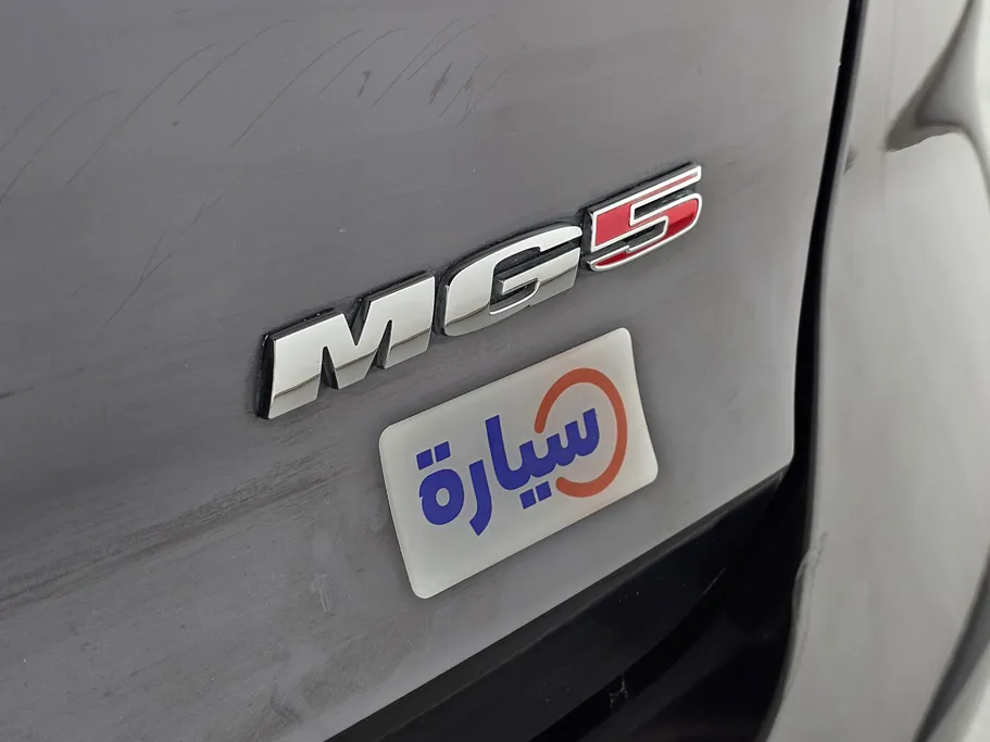 2022 MG 5 STD 