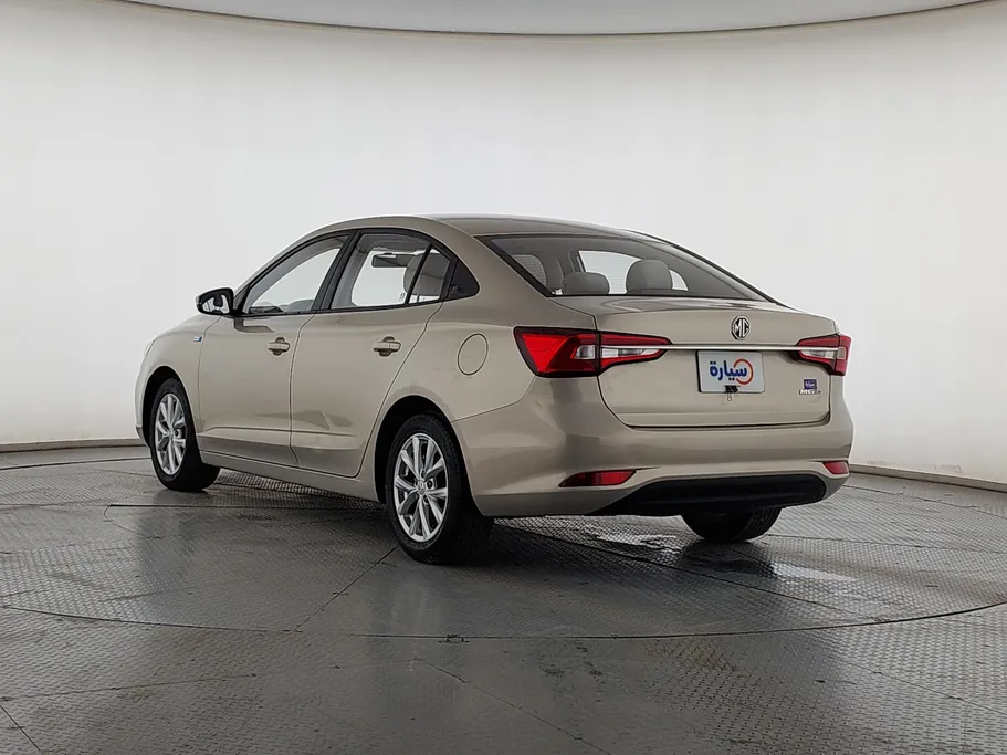 ام جي 5 STD 2021 