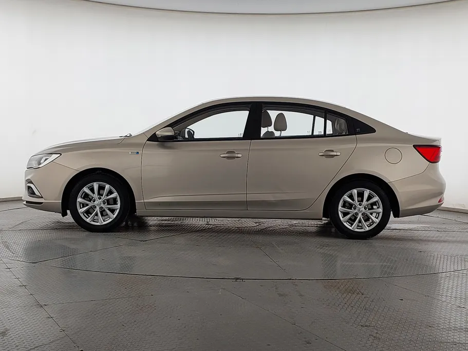 ام جي 5 STD 2021 