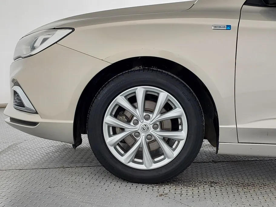 ام جي 5 STD 2021 