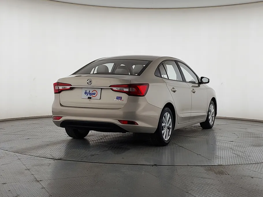 ام جي 5 STD 2021 