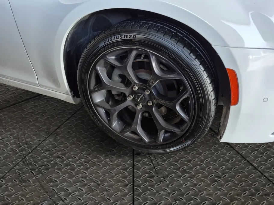 كرايسلر 300 S 2021 