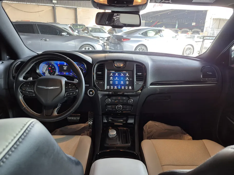 كرايسلر 300 S 2021 