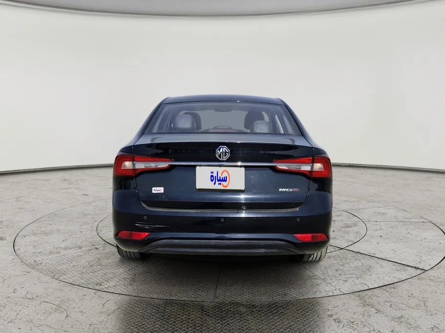 2023 MG 5 LUX 