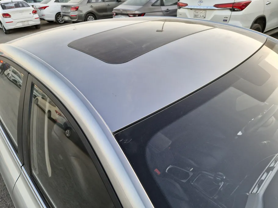 ام جي 5 LUX 2023 