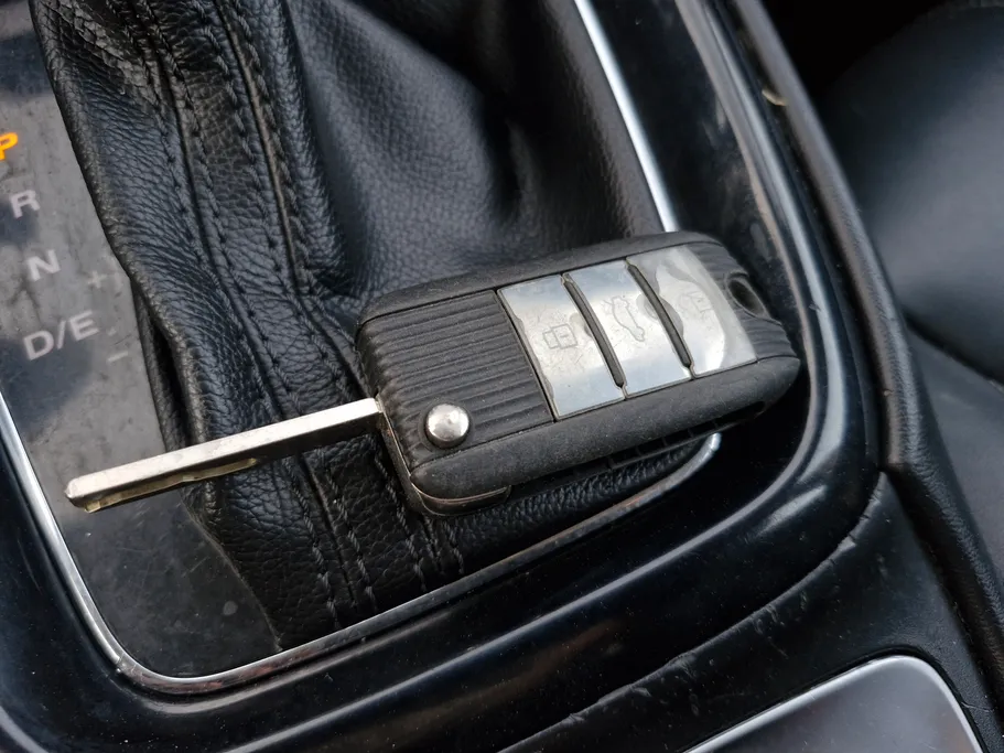 ام جي 5 LUX 2023 