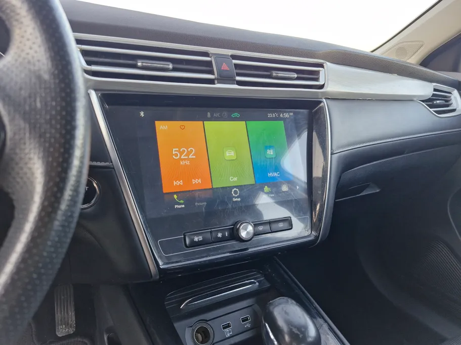 ام جي 5 LUX 2023 