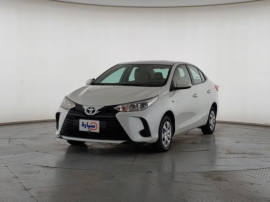 2021 Toyota Yaris  STD 