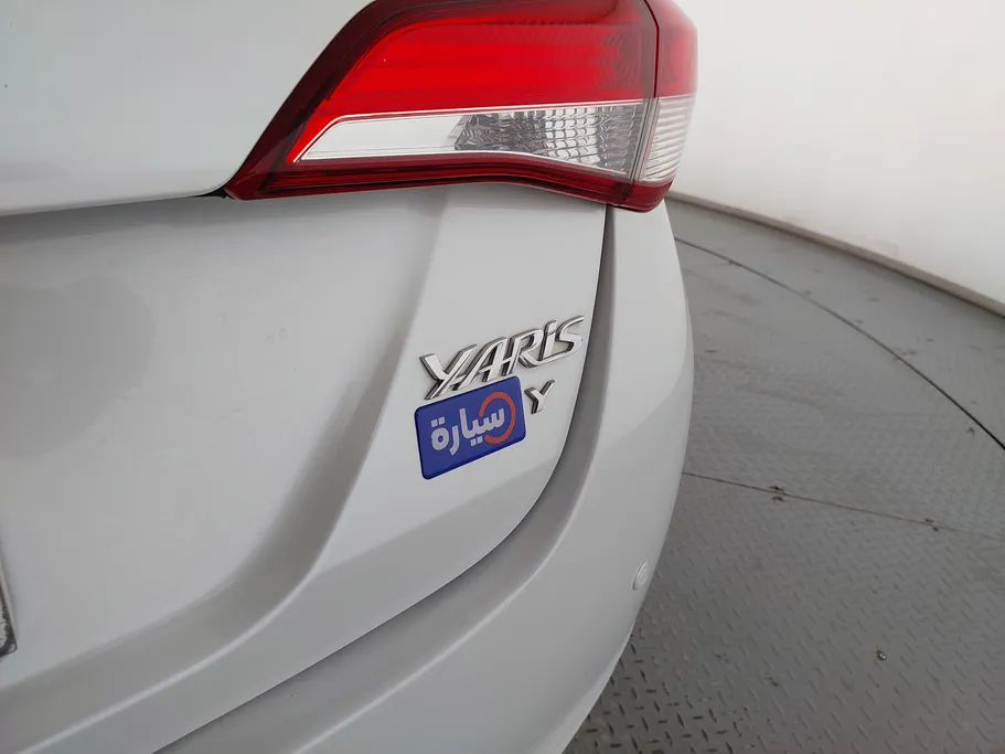 2021 Toyota Yaris  STD 