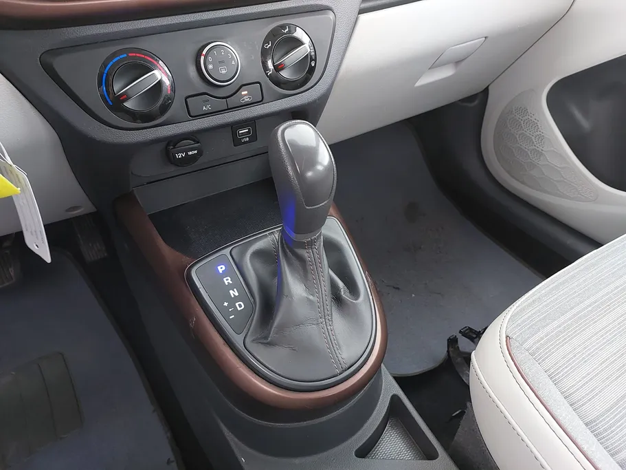 هيونداي Grand i10 فلييت 2023 