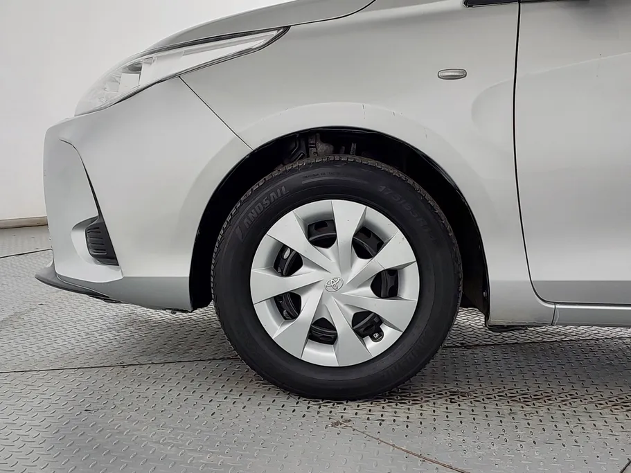 2022 Toyota Yaris  Y 