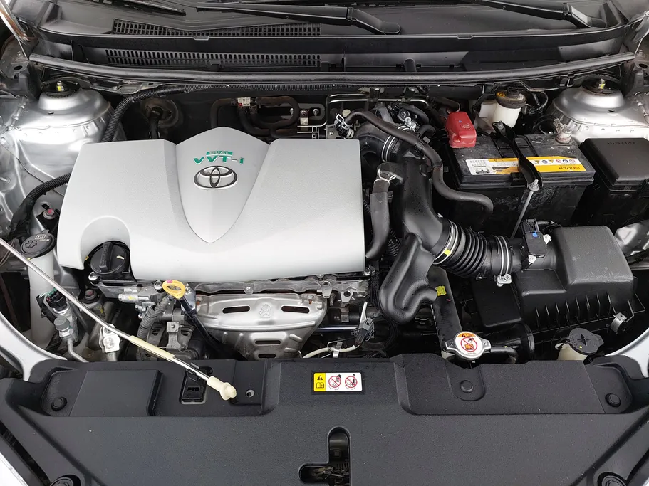 2022 Toyota Yaris  Y 