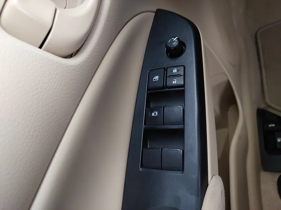 2022 Toyota Yaris  Y 