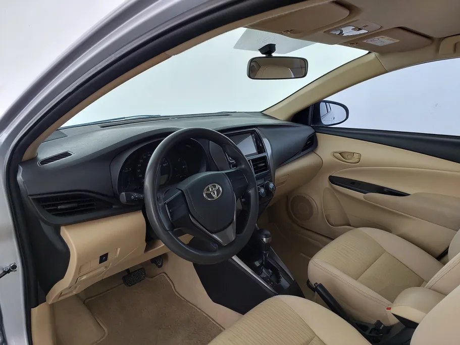 2022 Toyota Yaris  Y 