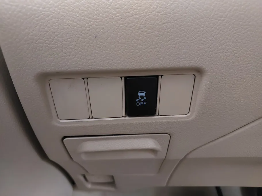 2022 Toyota Yaris  Y 