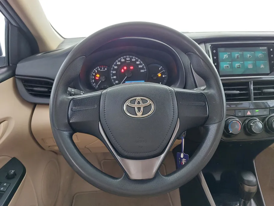 2022 Toyota Yaris  Y 