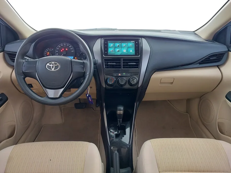 2022 Toyota Yaris  Y 