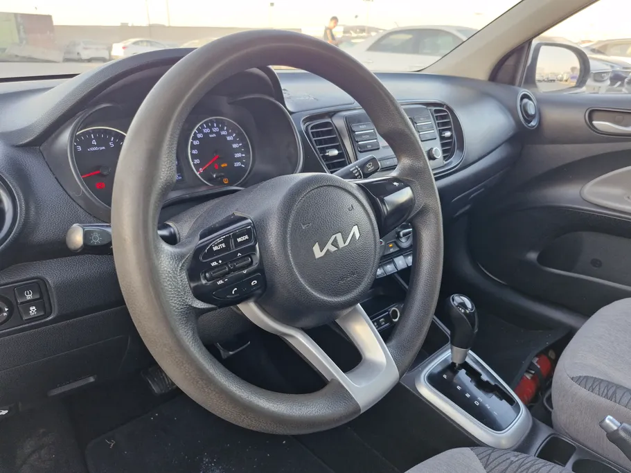 2022 Kia Pegas LX 