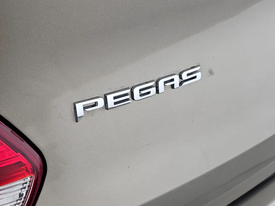 2022 Kia Pegas LX 