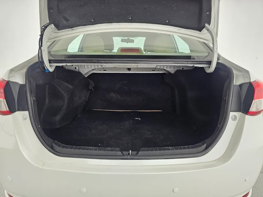 2021 Toyota Yaris  Y 