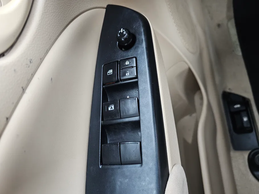 2021 Toyota Yaris  Y 