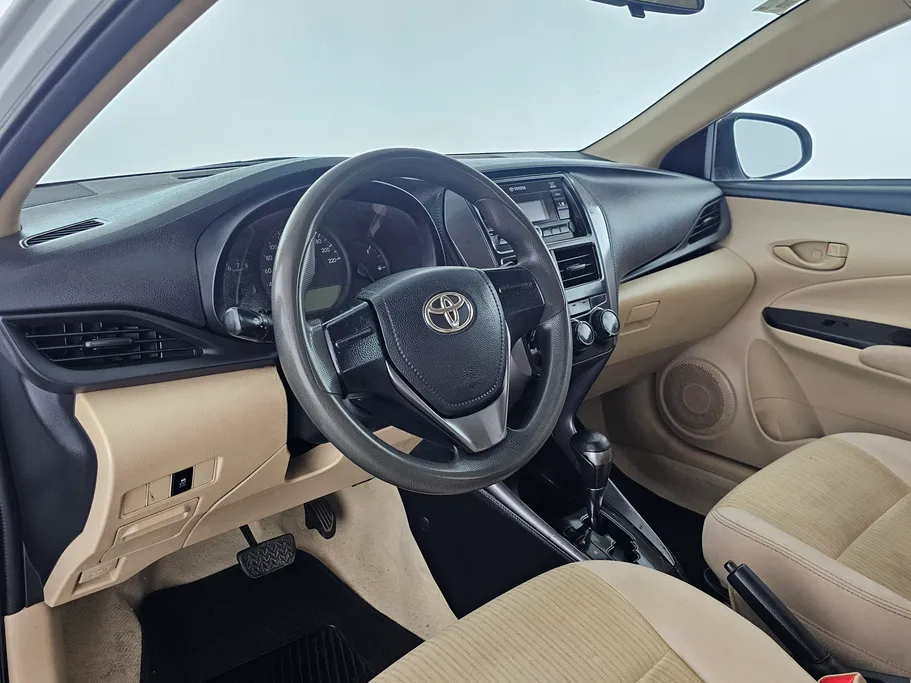 2021 Toyota Yaris  Y 