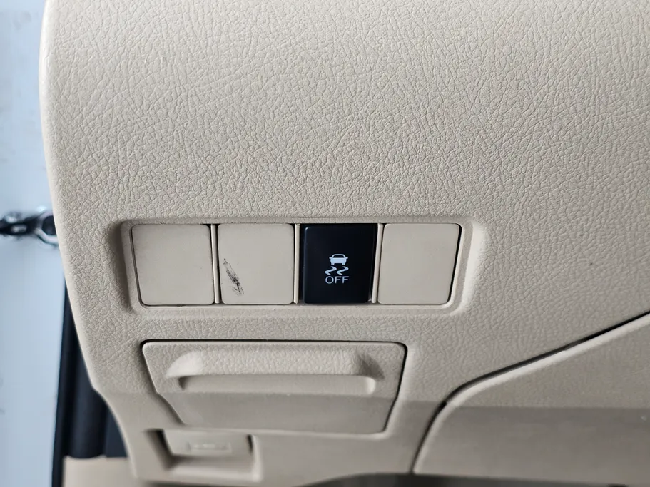 2021 Toyota Yaris  Y 