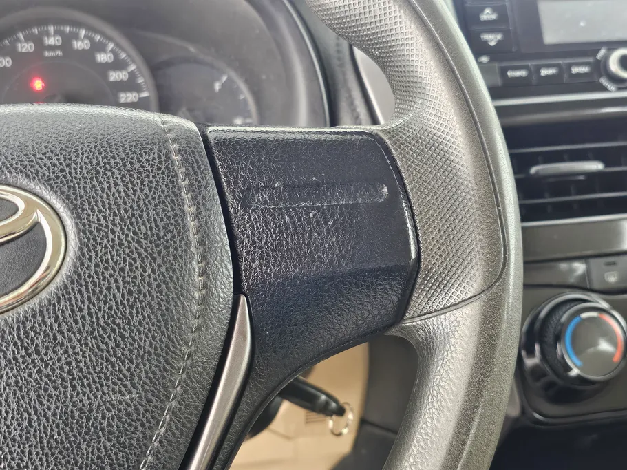 2021 Toyota Yaris  Y 