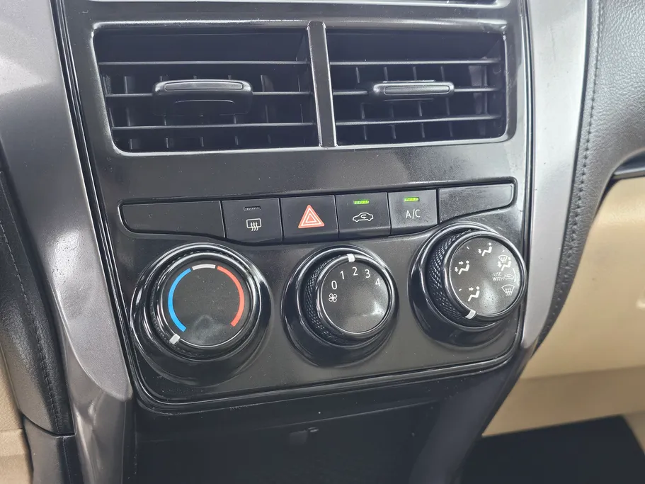 2021 Toyota Yaris  Y 