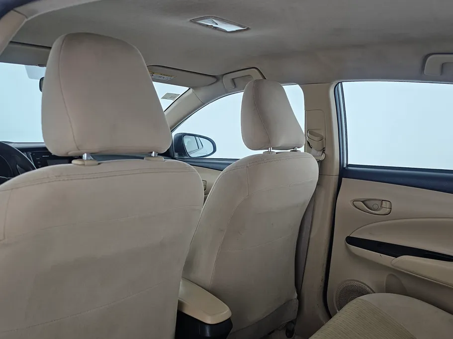 2021 Toyota Yaris  Y 