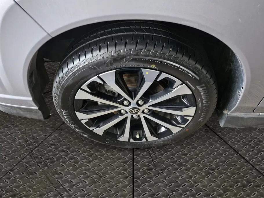 تويوتا فيلوز GLX 2024 