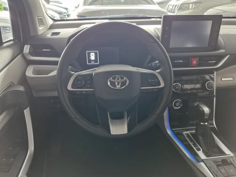 تويوتا فيلوز GLX 2024 