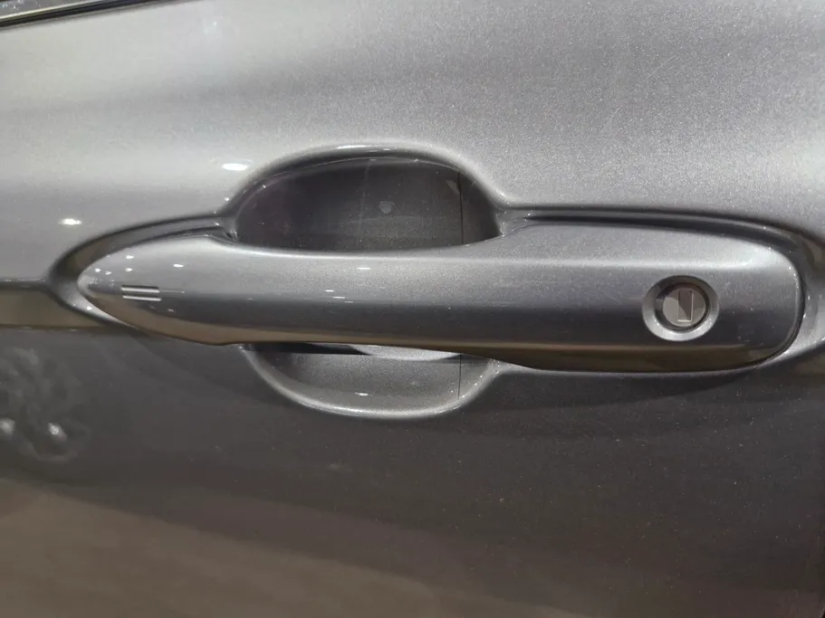 تويوتا كامري LE 2025 