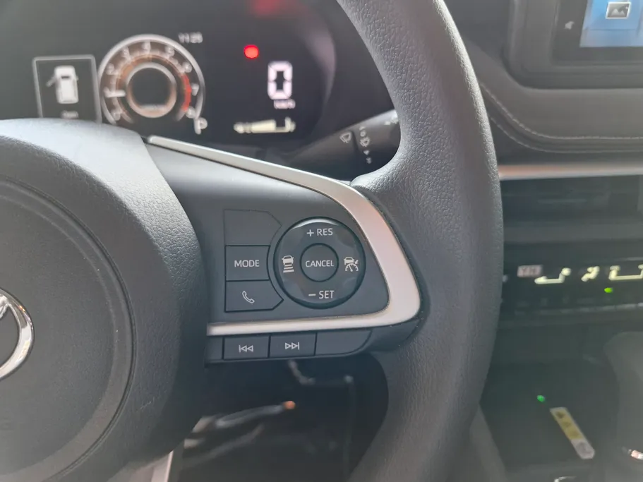 تويوتا يارس Y Plus 2023 