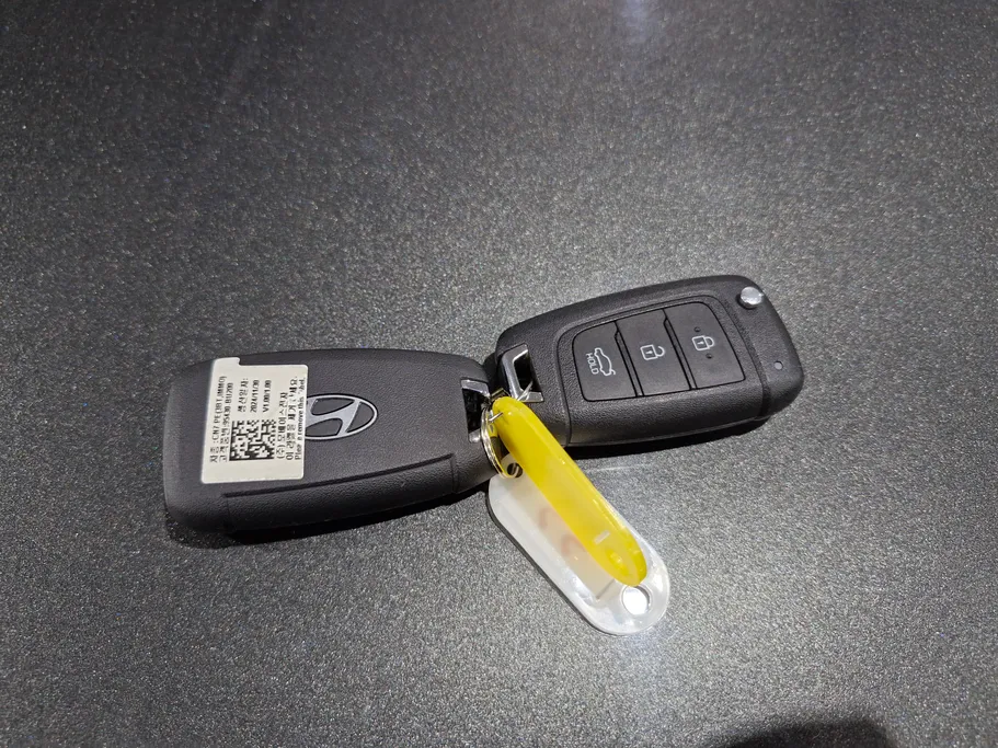 2025 Hyundai Elantra Smart 