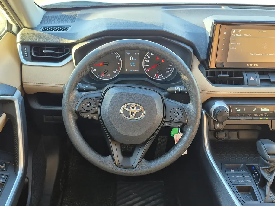 تويوتا راف فور LE 2021 