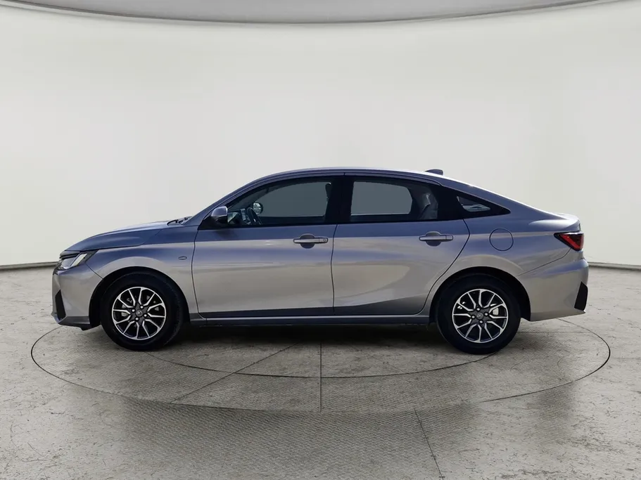 تويوتا يارس Y 2023 