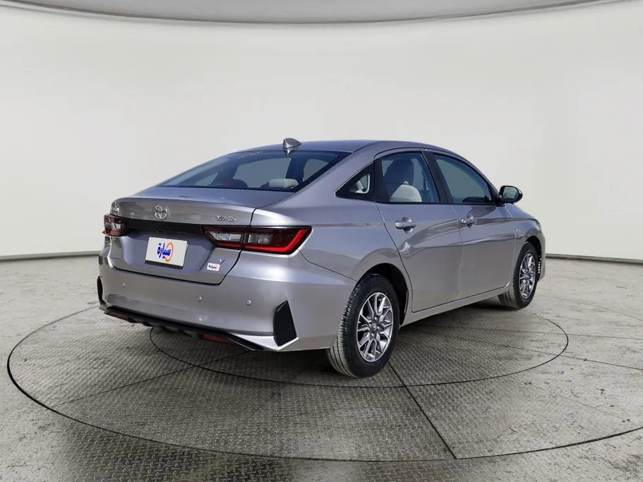 تويوتا يارس Y 2023 