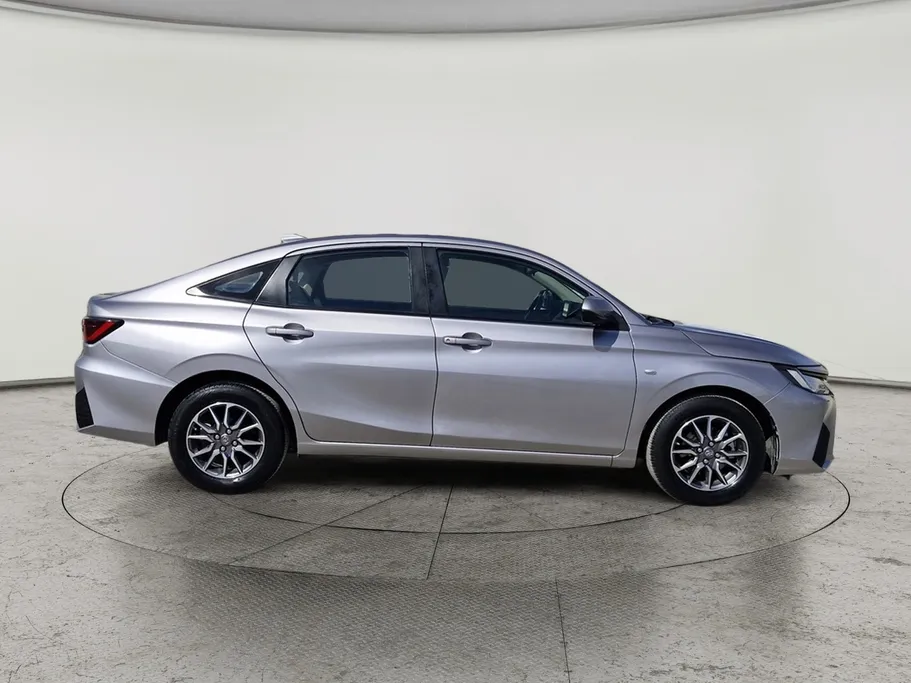 تويوتا يارس Y 2023 