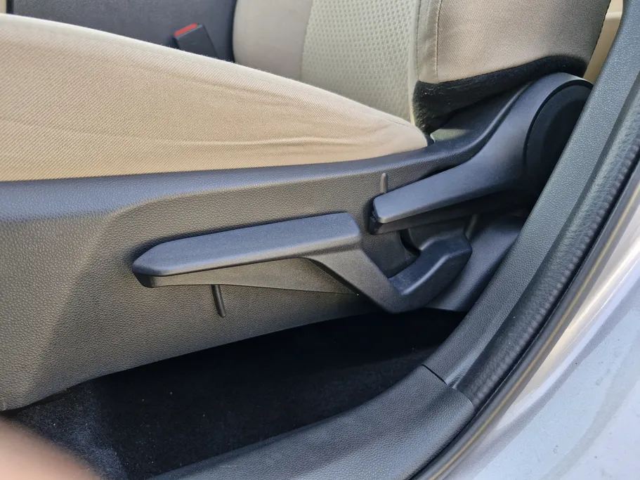 تويوتا يارس Y 2023 