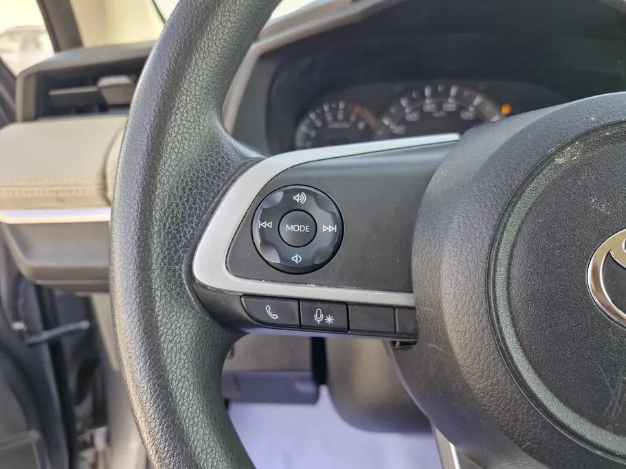 تويوتا يارس Y 2023 